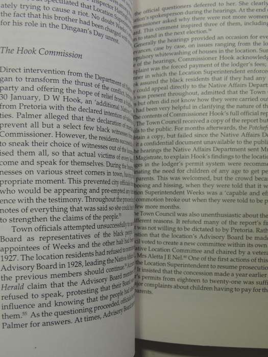 We Now Demand!: The History Of Women's Resistance To Pass Laws In South Africa - Julia C Wells