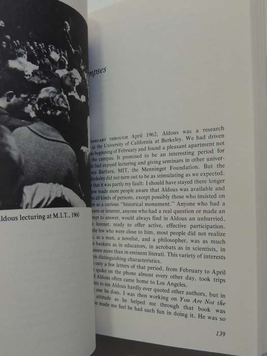 This Timeless Moment: A Personal View Of Aldous Huxley- Laura Huxley