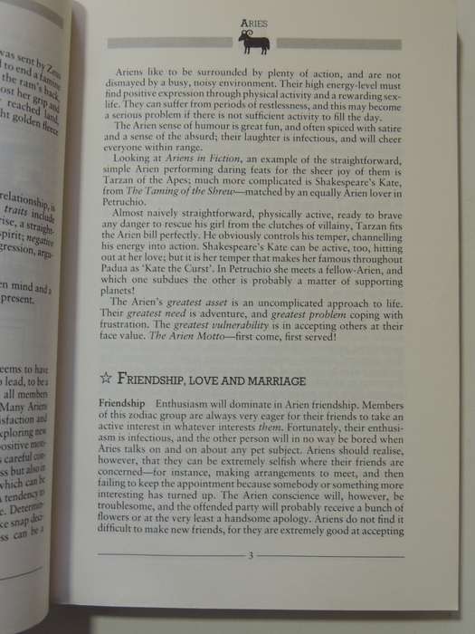 Life Signs - An Astrological Guide to the Way we Live - Julia & Derek Parker