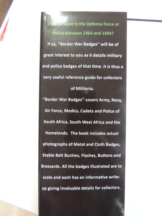 Border War badges a guide to SA Military & Police badges 1964-1994 -  Andrew Ross Dinnes  NEW!