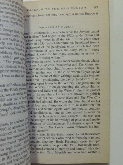 Passage to the Millenium - Edgar Cayce and the Age of Aquarius - Mary Ellen Carter
