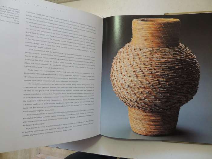 Masters Of Their Craft Tradition & Innovation In The Australian Contemporary Decorative ArtsNoris I