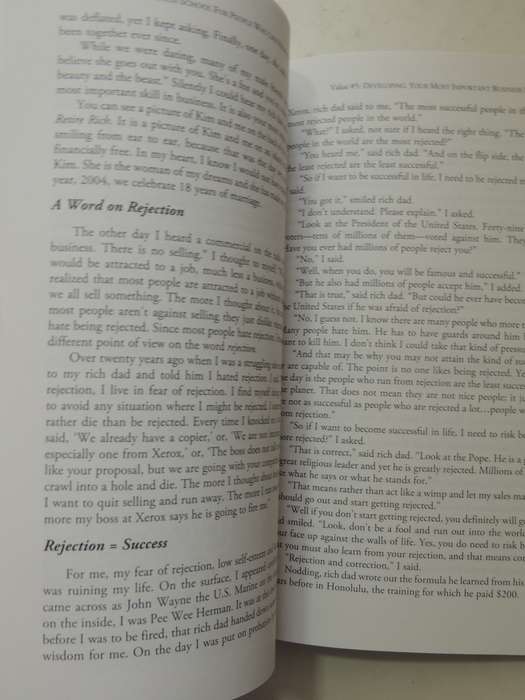Rich Dad : The Business School For People Who Like Helping People - Robert Kiyosaki, Sharon Lechter