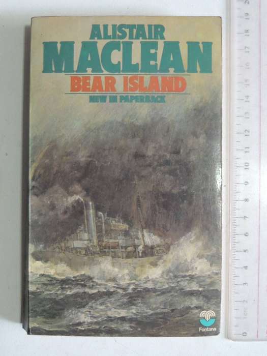 Bear Island  - Alistair Maclean