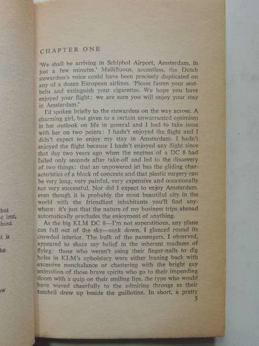 Puppet On A Chain  -Alistair Maclean