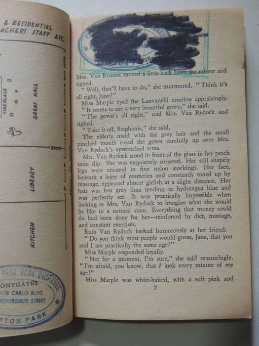 They Do It With Mirrors - Agatha Christie
