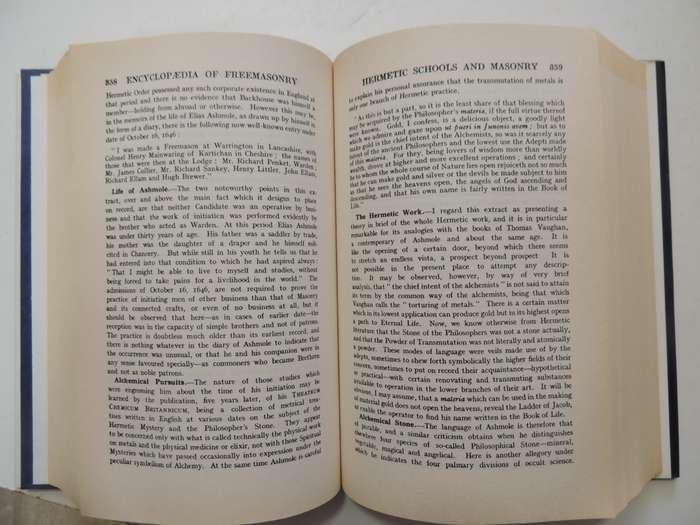 A New Encyclopedia of Freemasonry - Arthur Edward Waite - Combined Edition 2 Volumes in One
