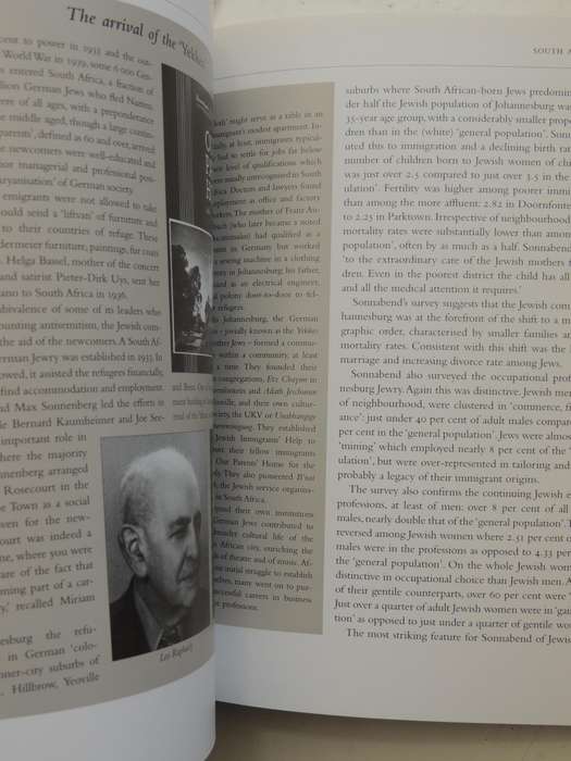 The Jews In South Africa: An Illustrated History (Revised 2nd Edition)Richard Mendelsohn & Milton S