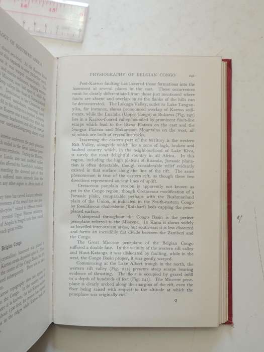 South African Scenery: A Textbook Of Geomorphology - L.C. King