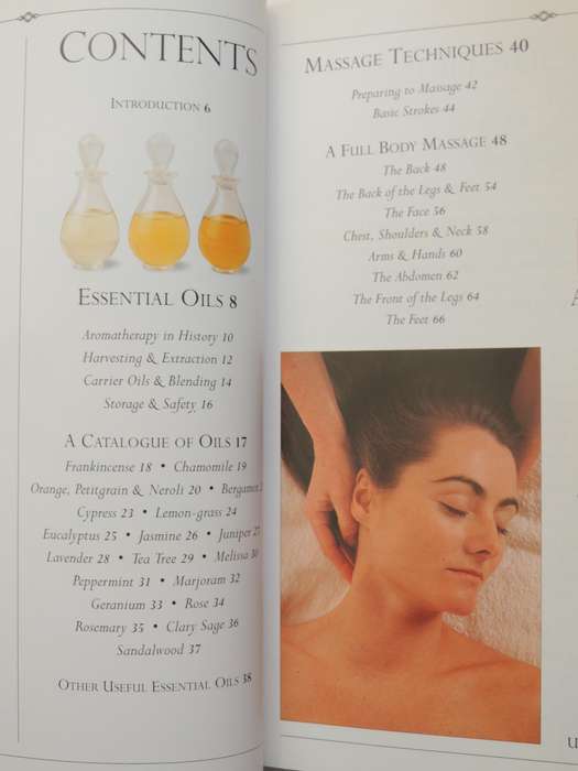 Aromatherapy Massage Book: A Practical Illustrated Guide To Massage With Essential Oils Clare Maxwel