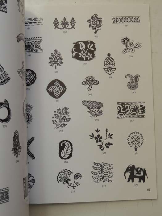 Traditional Design From India (with CD)