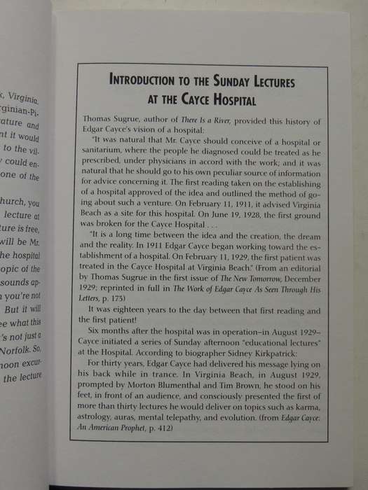 In A Waking State: Edgar Cayce Lectures - Edgar Cayce