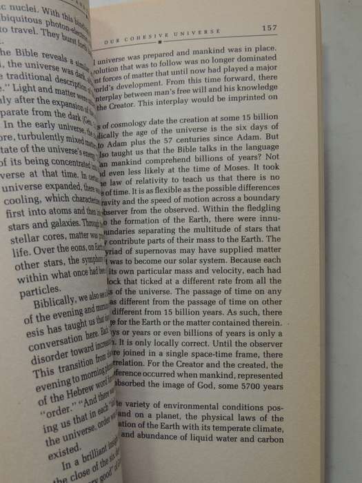 Genesis And The Big Bang: The Discovery Of Harmony Between Modern Science &Bible - Gerald Schroeder
