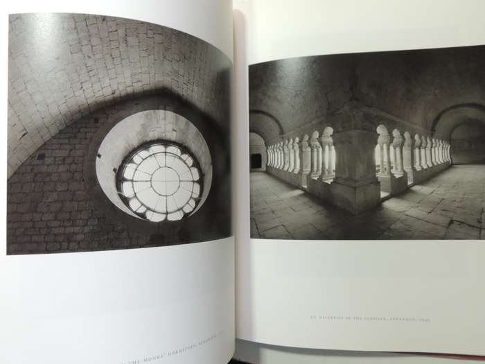 Architecture Of Silence: Cistercian Abbeys Of France - David Heald & Terry N. Kinder