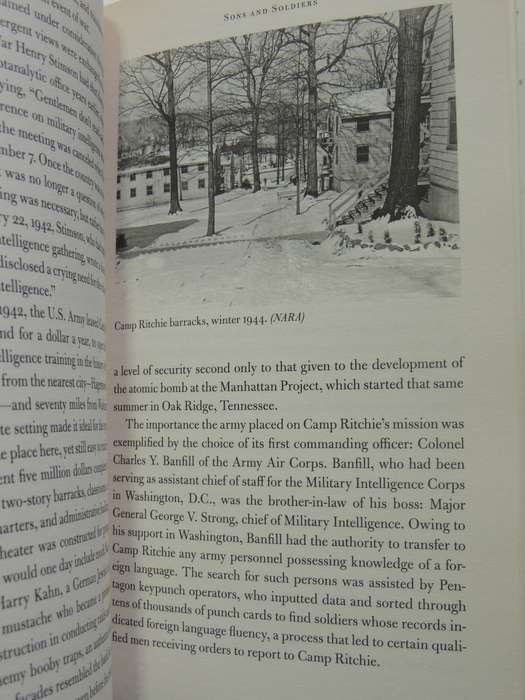 Sons & Soldiers: The Jews Who Escaped The Nazis And Returned For Retribution - Bruce Henderson