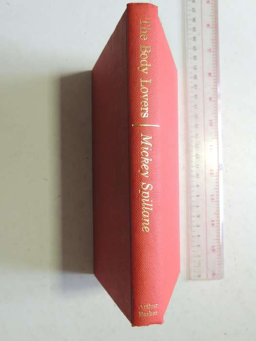 The Body Lovers - Mickey Spillane    1st UK Edition 1967