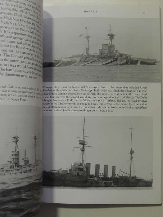 The First World War In Photographs: 1916 A War Of Attrition - John Christopher & Campbell McCutcheon