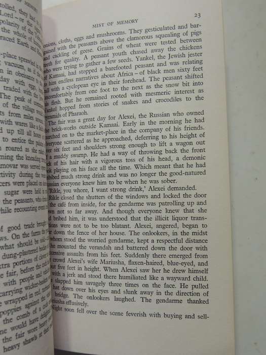 Mist Of Memory: An Autobiography - Bernard Sachs