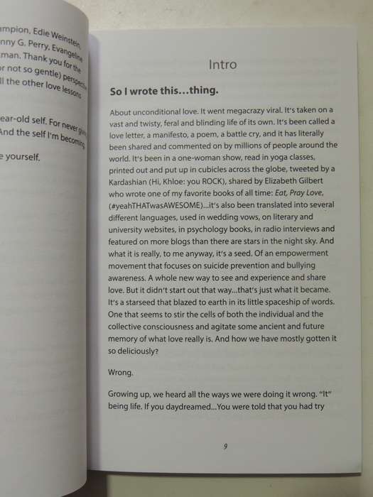 Dear Human: A Manifesto Of Love, Invitation And Invocation To Humanity - Courtney Walsh