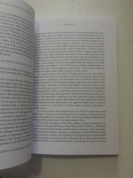 The Marriage of Spirit - Enlightened Living in Today`s World - Leslie Temple-Thurston    SIGNED