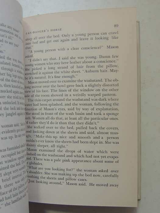 The Case Of The Fan-Dancer's Horse - Erle Stanley Gardner  1st British Ed 1952