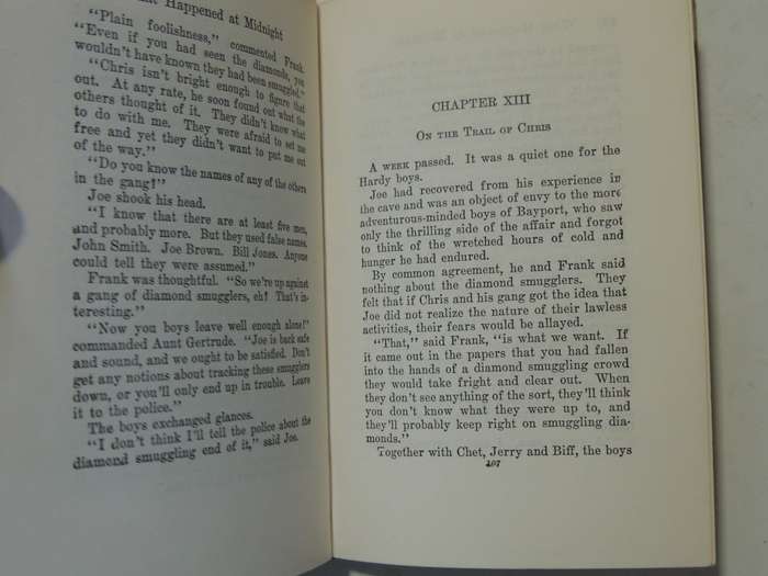 What Happened At Midnight -  Franklin W. Dixon    Circa 1950s