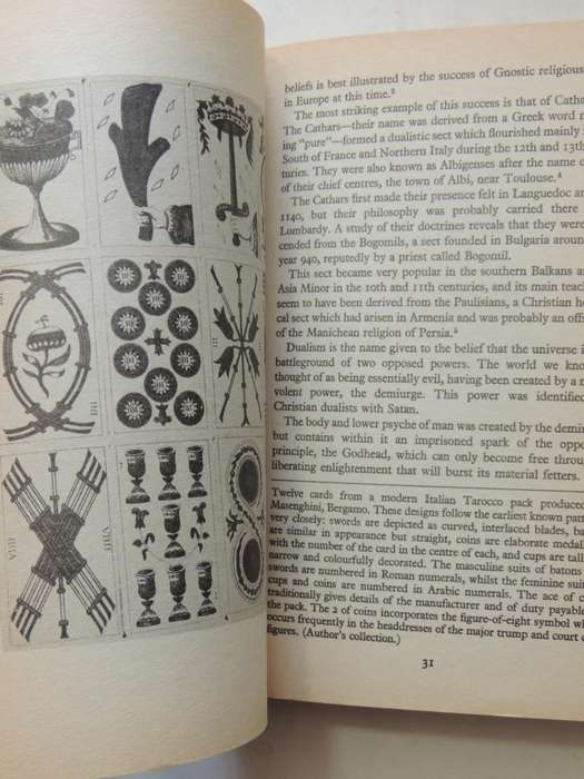 The Tarot - The Origins, Meaning, and Uses of the Cards - Alfred Douglas