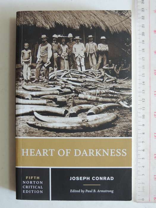 Heart Of Darkness  - Joseph Conrad  (Norton 5th Critical Edition)