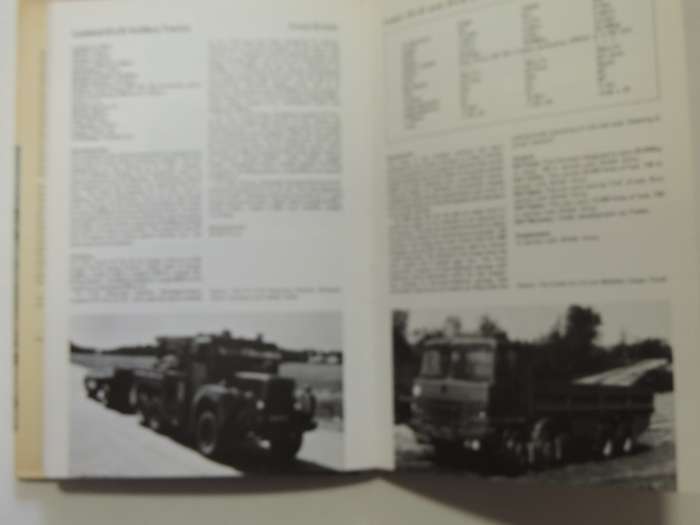 Military Vehicles Of The World - Christopher F. Foss      2nd Edition 1978