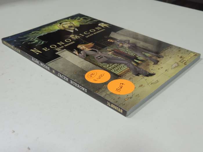 Neonomicon - Alan Moore & Jacen Burrows