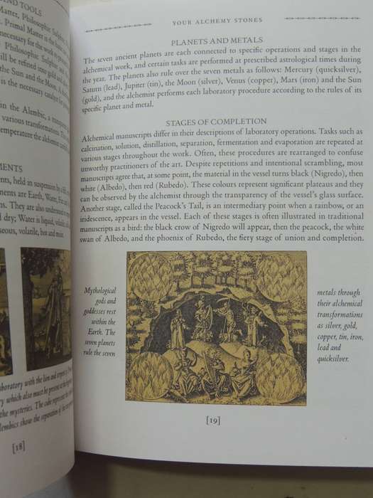 The Alchemy Stones: Use The Wisdom Of The Ancient Alchemists To Transform Your Life - M.E. Warlick