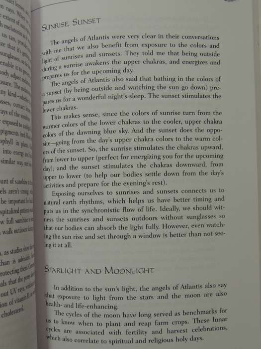 Angel Medicine: How To Heal The Body And MindWith The Help Of The Angels - Doreen Virtue, Ph.D.