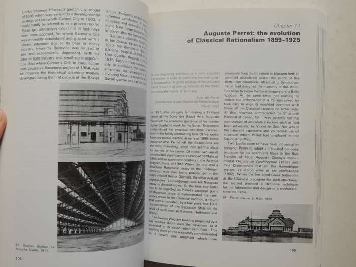 Modern Architecture: A Critical History - Kenneth Frampton