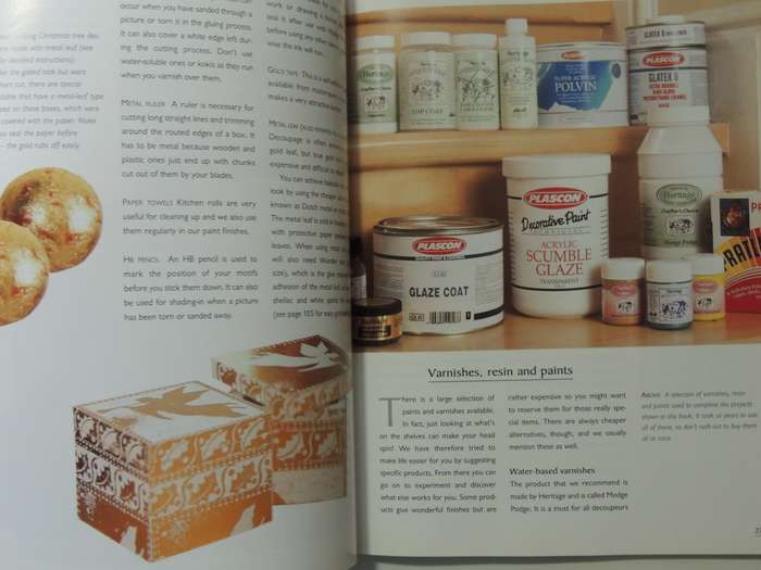 Decoupage: A Practical Step-By-StepGuide - Tracy Boomer & Deborah Morbin