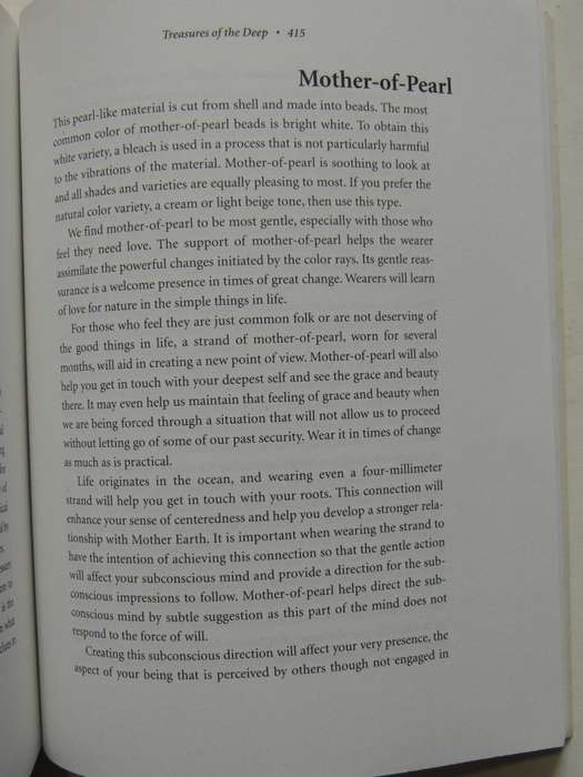 Gems Of The 7 Color Rays: A Comprehensive Guide To Healing With Gems - William C Struber