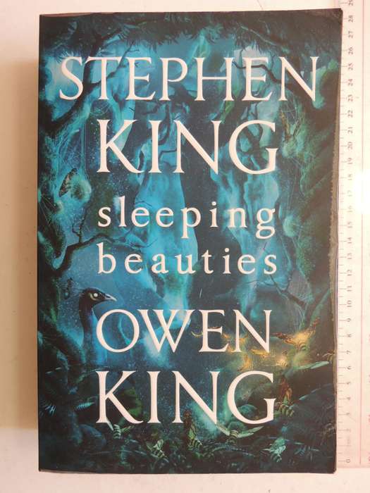 Sleeping Beauties- Stephen King, Owen King