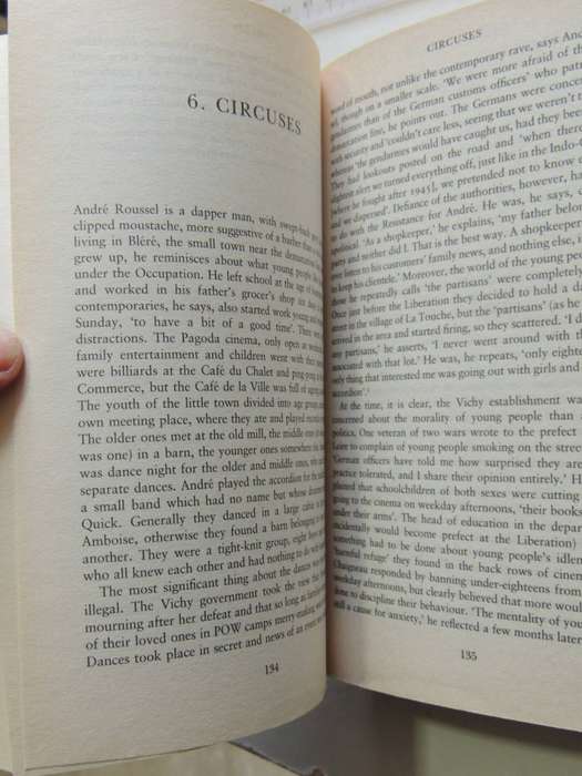 Marianne In Chains: In Search Of The German Occupation Of France 1940-45- Robert Gildea