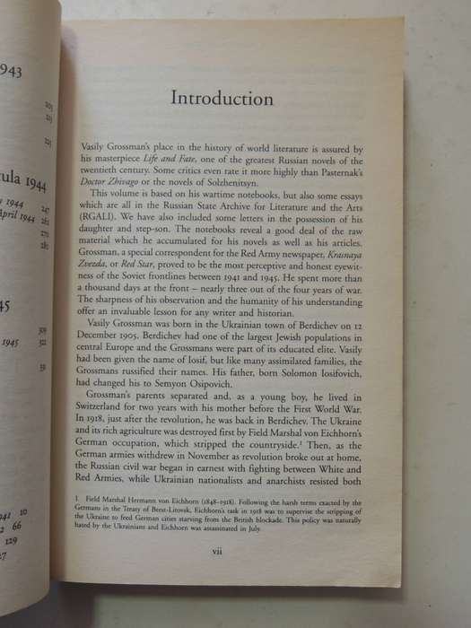A Writer At War: Vasily Grossman With The Red Army 1941-1945 ed and trans Antony Beevor & Luba Vinog