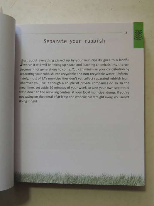 Going Green: 356 Ways To Change Our World - Simon Gear