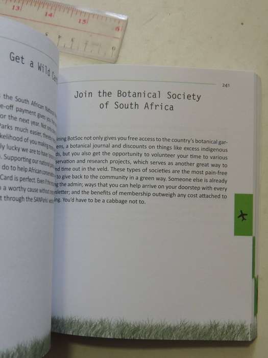 Going Green: 356 Ways To Change Our World - Simon Gear