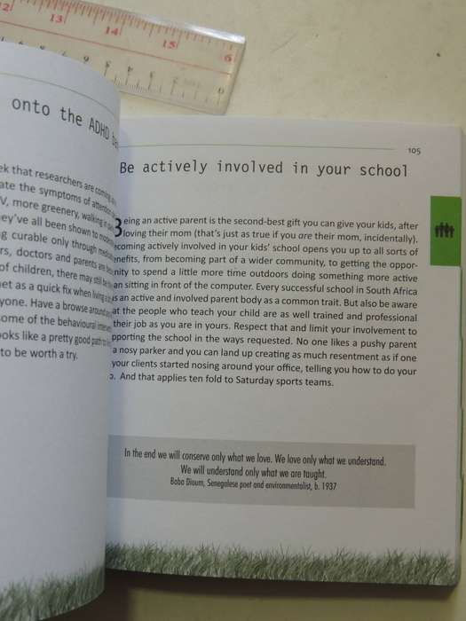 Going Green: 356 Ways To Change Our World - Simon Gear