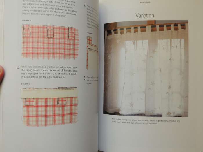 Soft Furnishings: Over 50 Easy-To-Make Designs For Beds, Chairs, Tables And Windows- Chris Jefferys