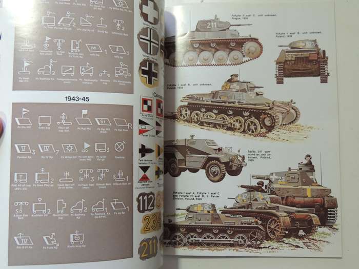 Panzer Colours II - Markings On The German Army Panzer Forces 1939-45  Bruce Culver