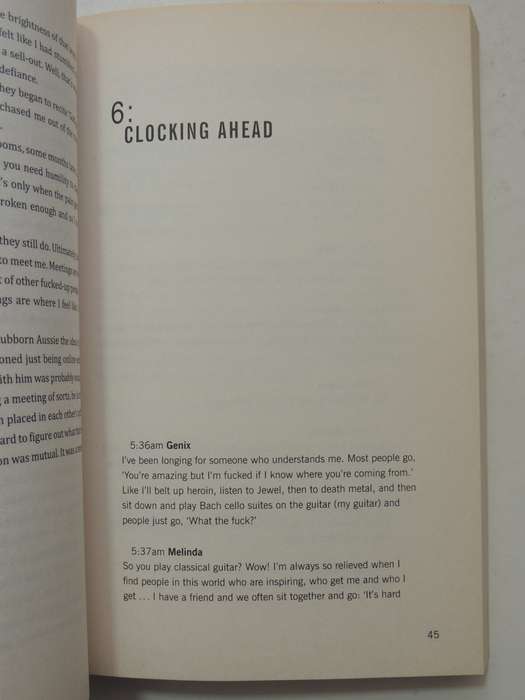 Hooked: Secrets and Highs of a Sober Addict - Melinda Ferguson