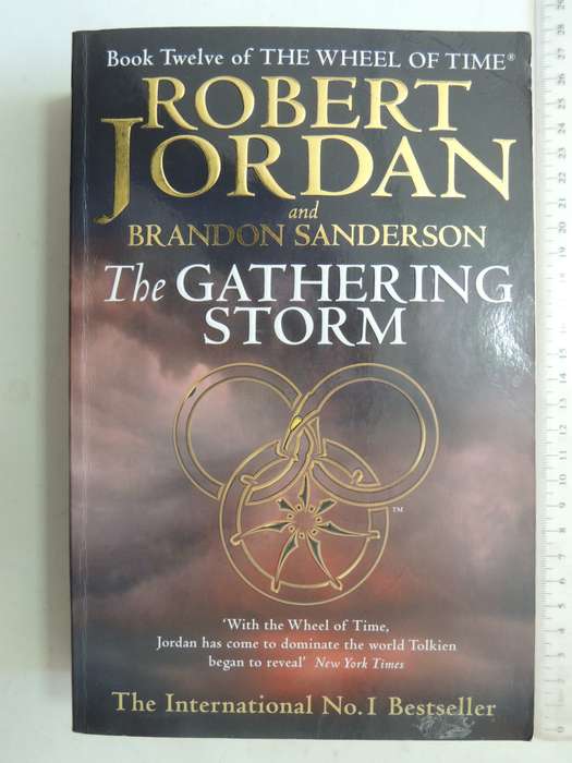 The Wheel of Time - The Gathering Storm - Book 12 - Robert Jordan, Brandon Sanderson