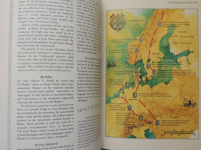 The World Atlas Of Divination: The Systems Where They Originate How They Work- ed John Matthews