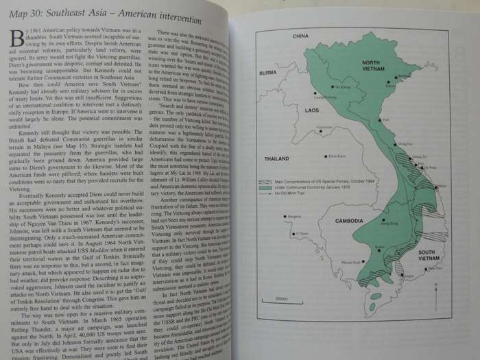 The Palgrave Concise Historical Atlas Of The Cold War - John Swift