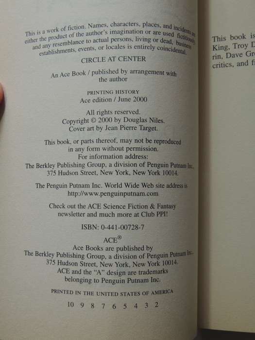 Circle at the Center -  Douglas Niles
