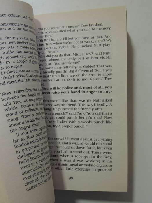 Unseen Academicals - A Discworld Novel - Terry Pratchett