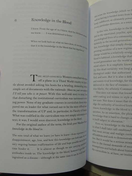 Knowledge In The Blood: Confronting Race And The Apartheid Past - Jonathan D. Jansen